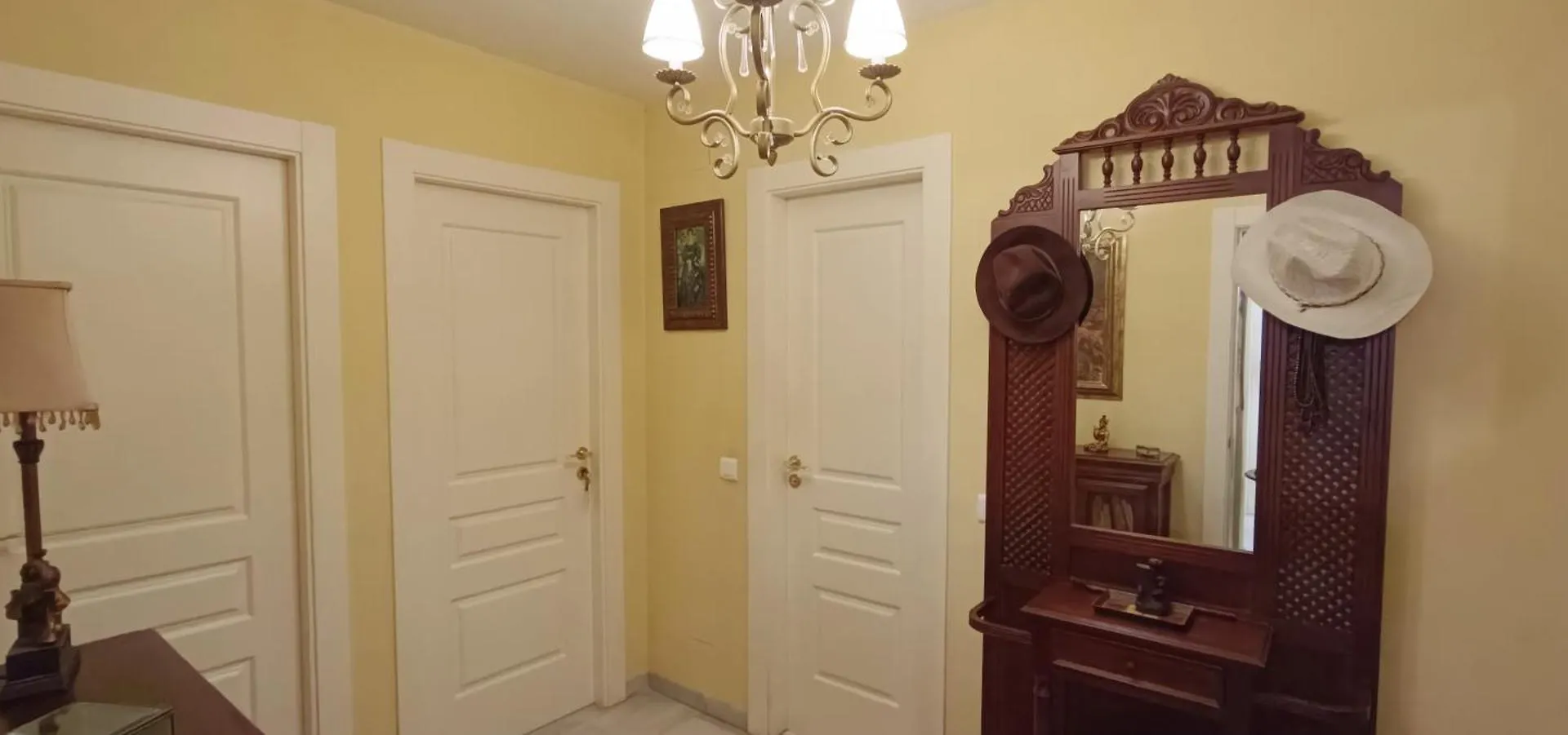 Casa Shiva Apartment Malaga Homestay